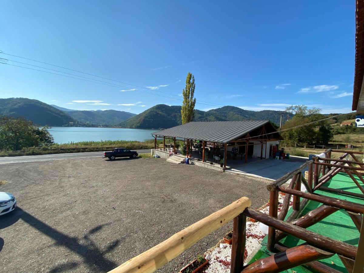 Clisura Dunarii - Pensiunea Casa Creta Liborajdea Esterno foto