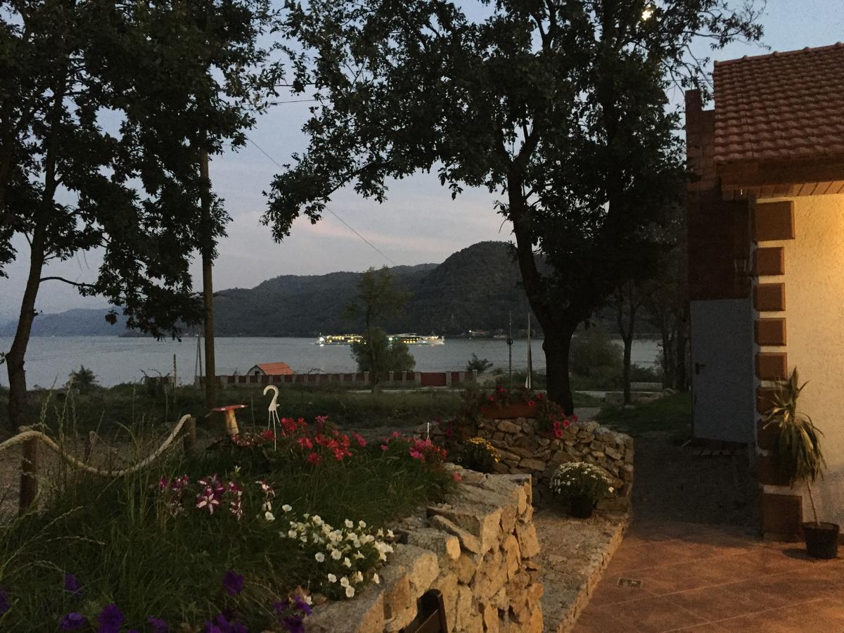 Clisura Dunarii - Pensiunea Casa Creta Liborajdea Esterno foto